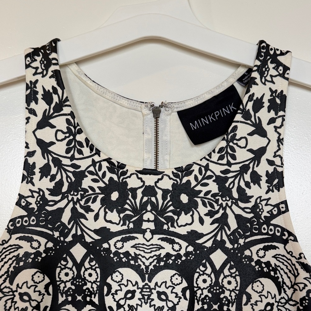 MINKPINK Black & White Floral Print Sleeveless Dress